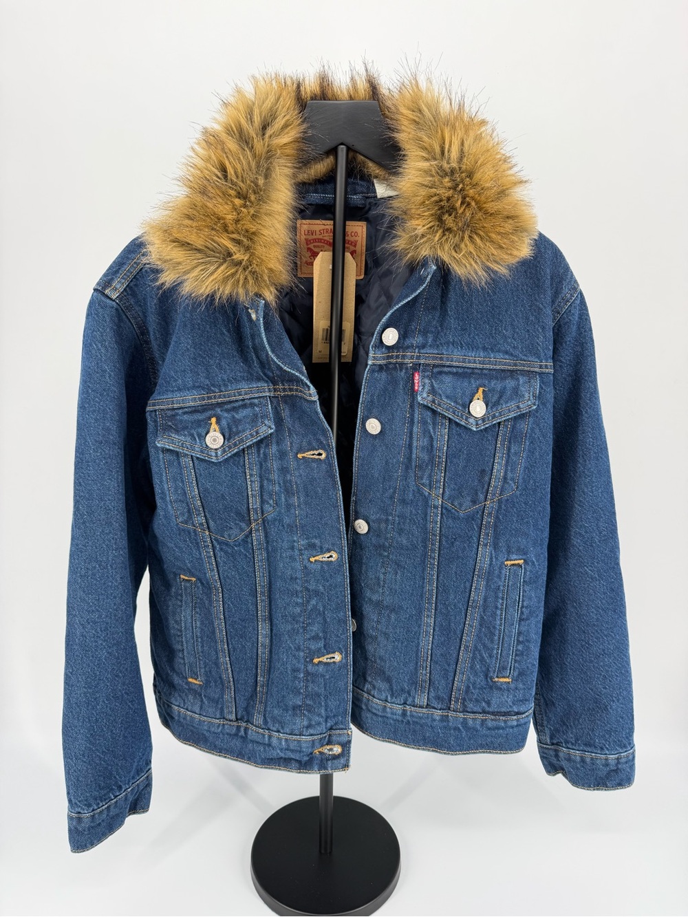 Levi’s Ex-Boyfriend Denim Trucker Jacket Faux Fur Collar Women M NWT